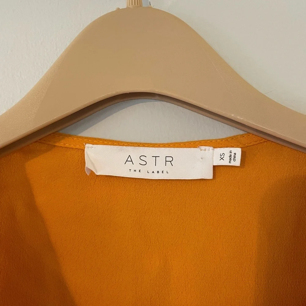 ASTR The Label Cory Bright Orange Tie-Front Bodysuit - Picture 4 of 4